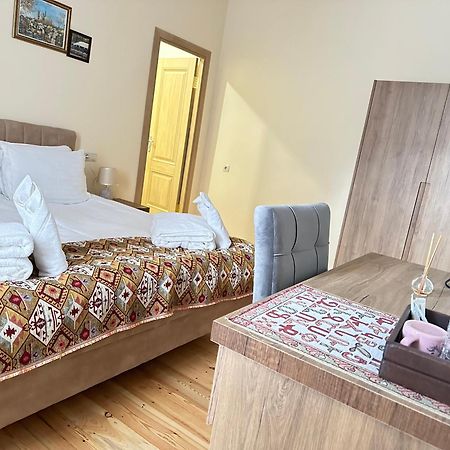 Deghceni Clubhouse Hotel Dilidzjan Buitenkant foto