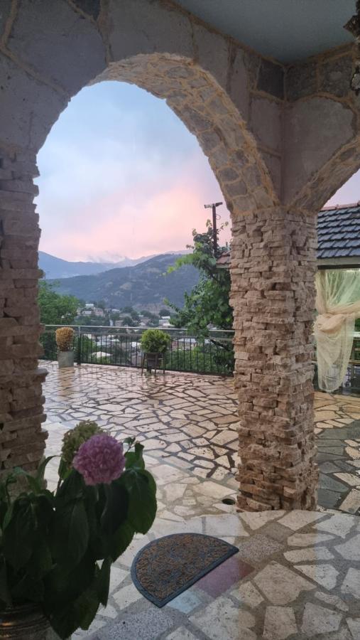Deghceni Clubhouse Hotel Dilidzjan Buitenkant foto