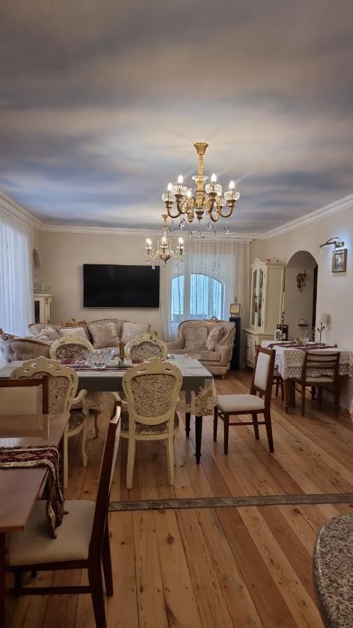 Deghceni Clubhouse Hotel Dilidzjan Buitenkant foto