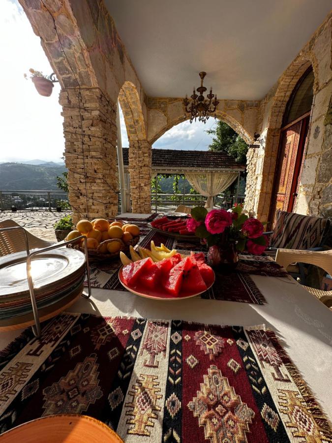 Deghceni Clubhouse Hotel Dilidzjan Buitenkant foto
