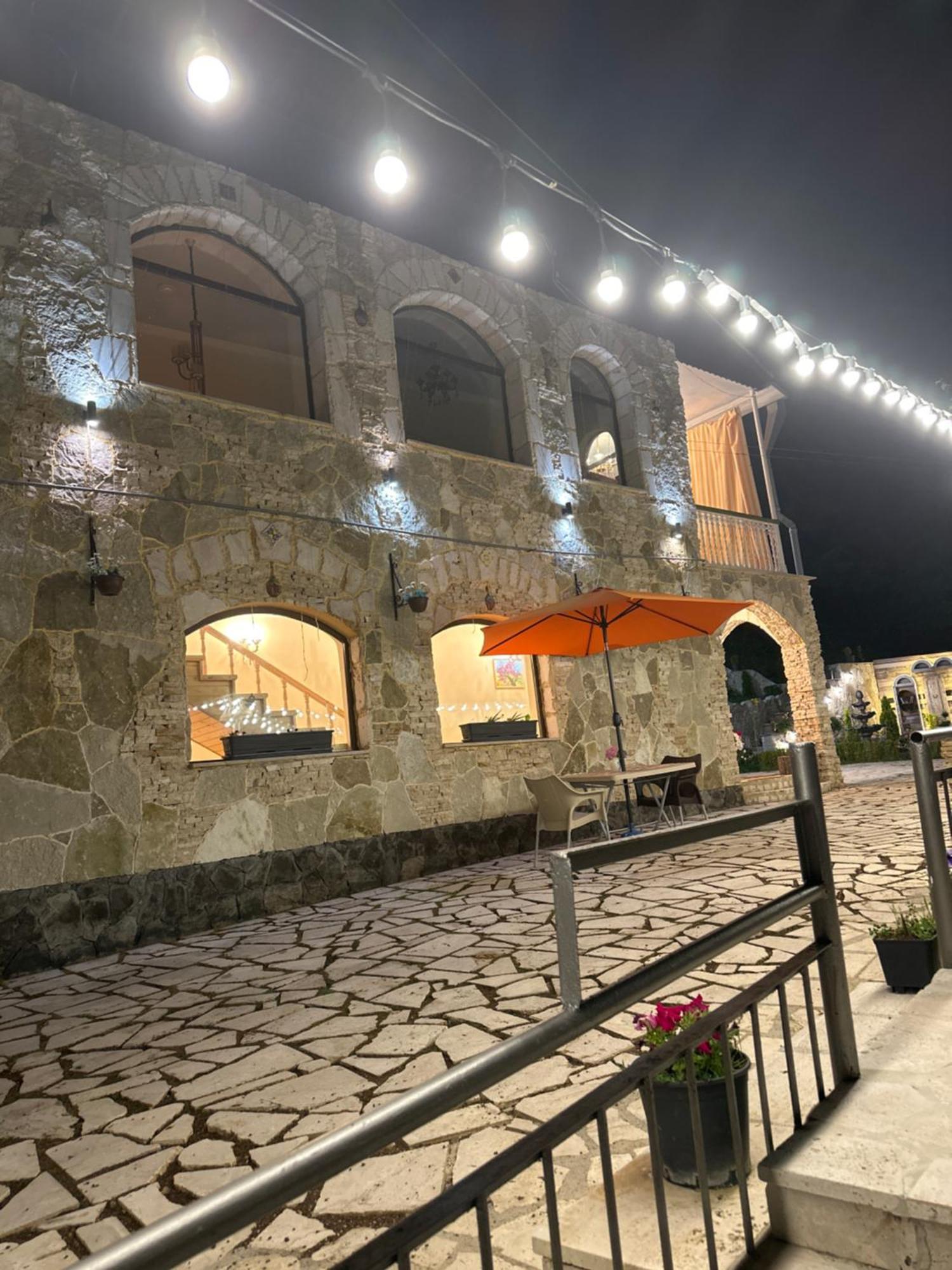 Deghceni Clubhouse Hotel Dilidzjan Buitenkant foto