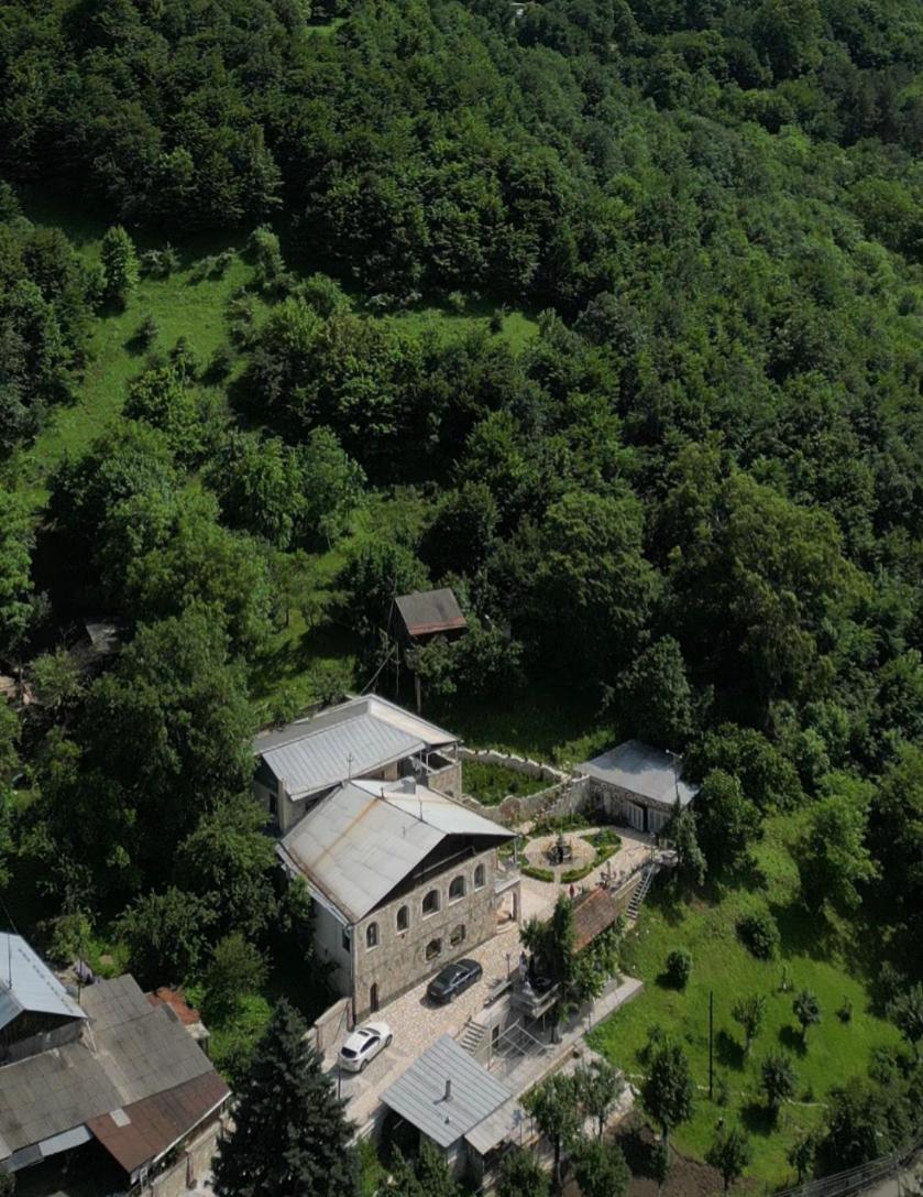 Deghceni Clubhouse Hotel Dilidzjan Buitenkant foto
